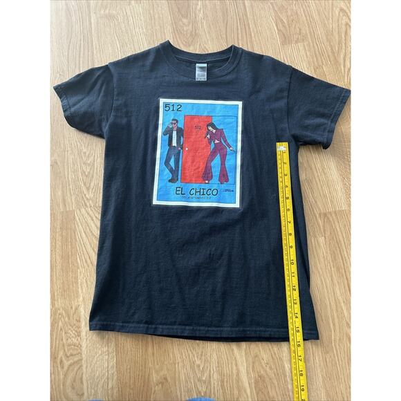 SELENA El Chico Del apartamento 512 BINGO LOTERIA CARD SINGER T-SHIRT Small - Picture 6 of 8